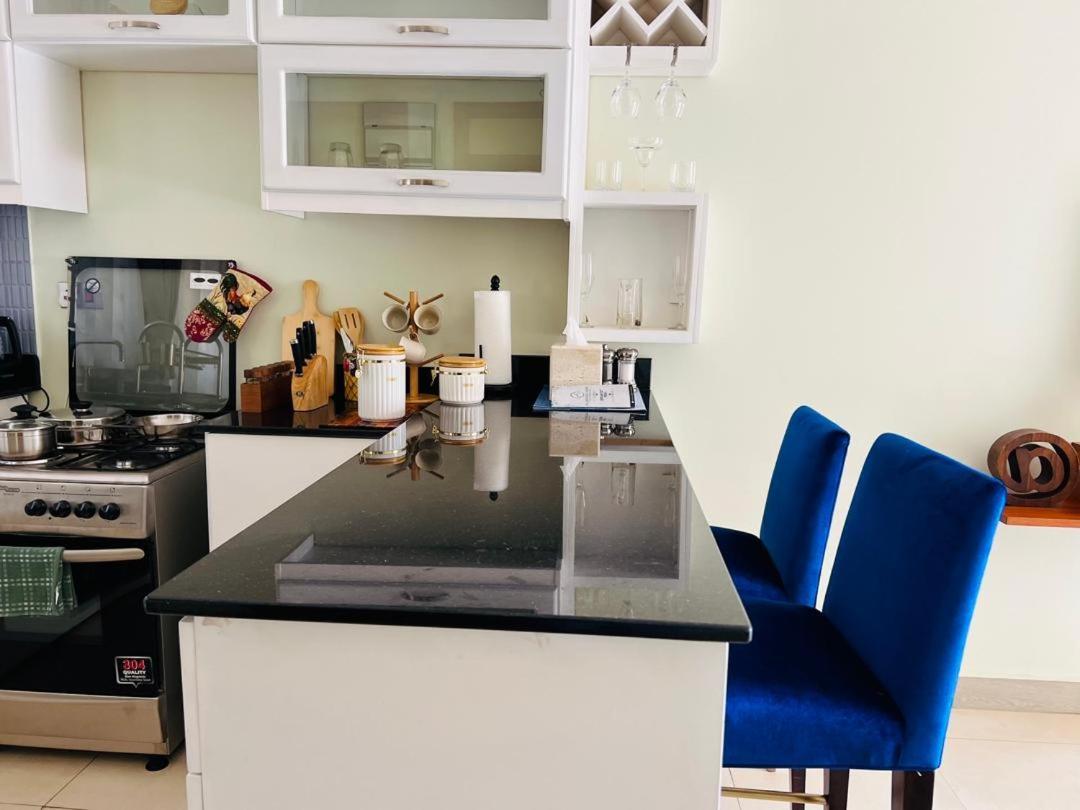 Alsander Homes Peach Bweyogerere Kültér fotó