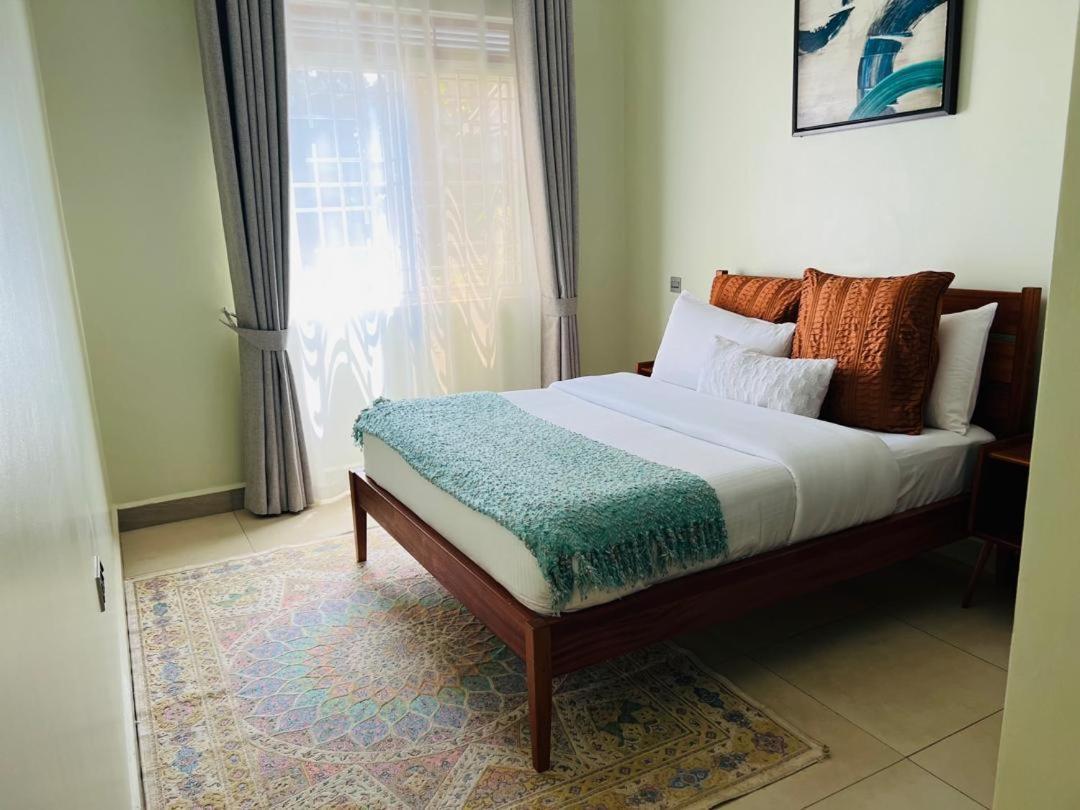 Alsander Homes Peach Bweyogerere Kültér fotó
